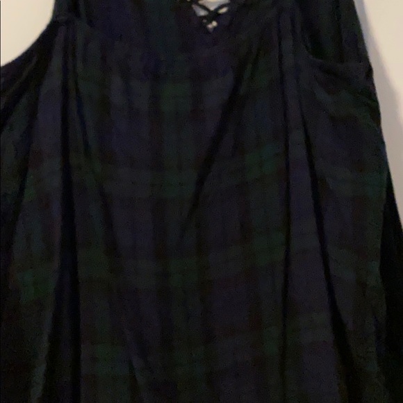 Dark Green Plaid Loose Tank Top - Picture 6 of 6